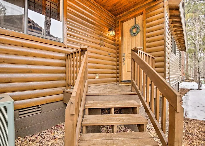 Casa vacanze Deck & Game Room: Spacious Pinetop Cabin! Indian Pine